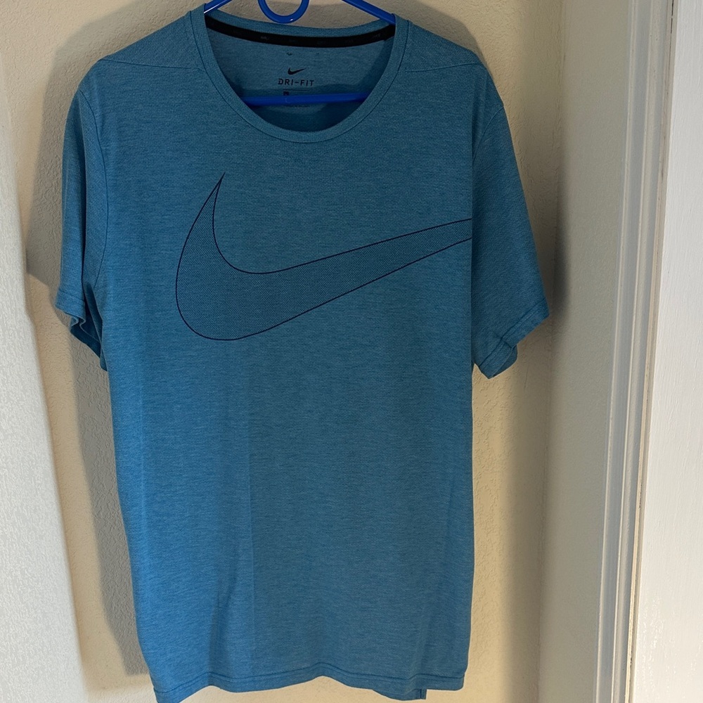 Nike Men's Teal Short Sleeve Tee